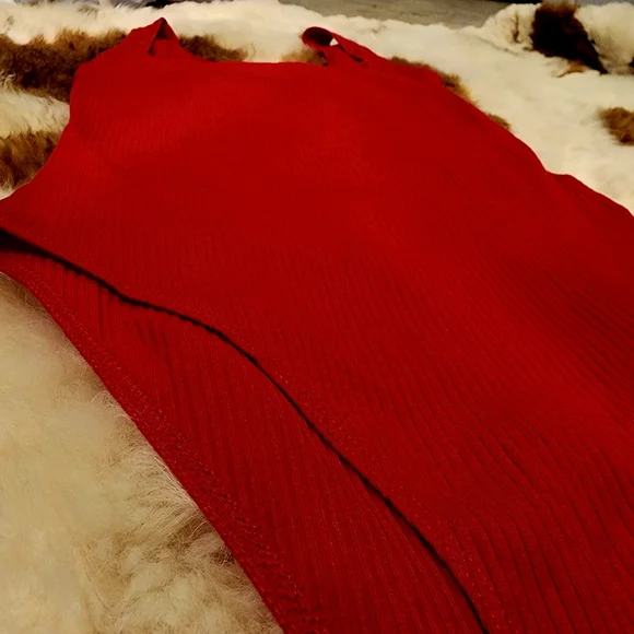 NWOT Divided by H&M red ribbed body suit woman size XS - Picture 5 of 5